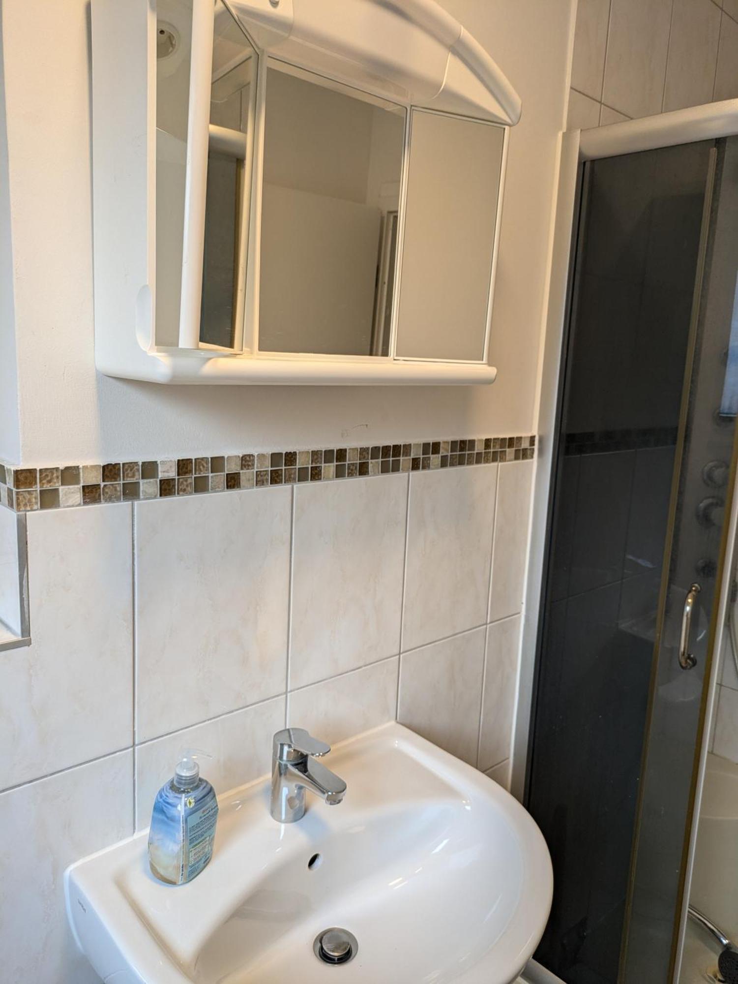 Nestoasewhv Zentrale Zimmer Zwischen City Und Suedstrand Wilhelmshaven Kültér fotó